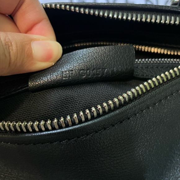 Givenchy Black Pandora Bag🖤 - Picture 9 of 13